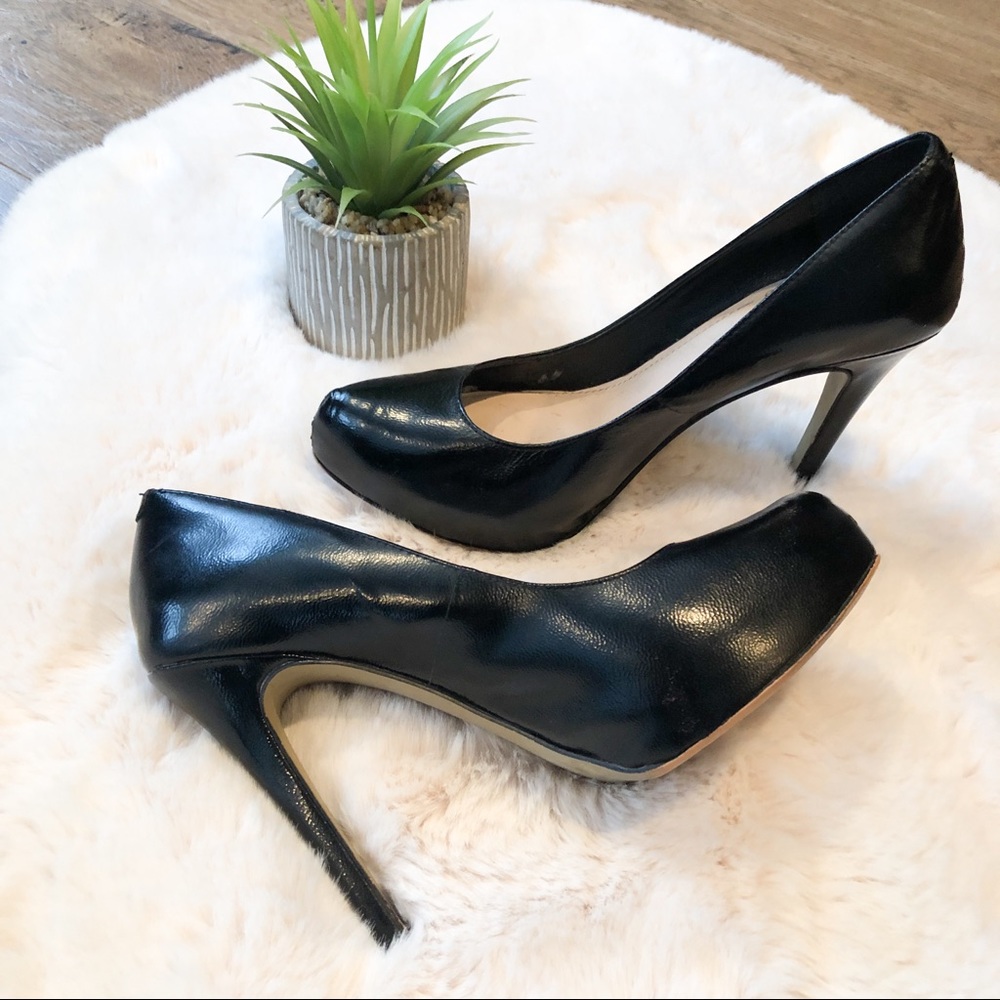 Vince Camuto Black “Deric” Platform Heels